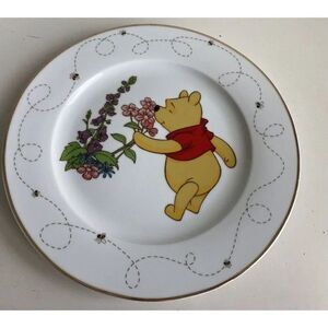 Disney Winnie The Pooh 10.5” Ceramic Dinner Plate Spring Days Flowers NEW